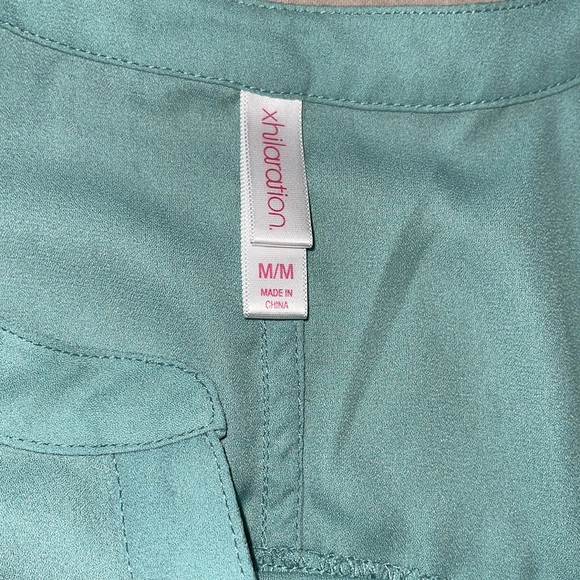 Xhilaration Seafoam Green Cold Shoulder Short Sleeve Top - Picture 15 of 16